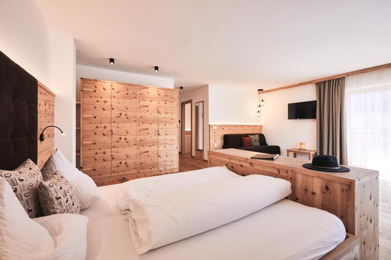 Kristall Hotel