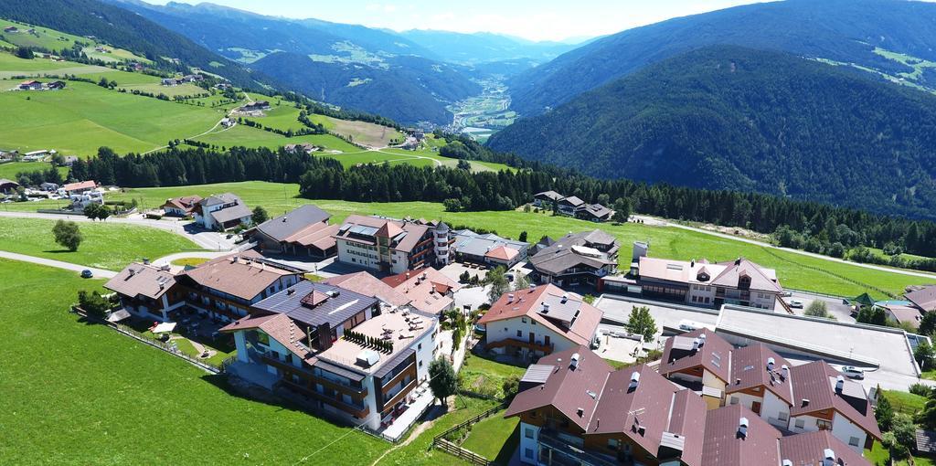 Kristall Hotel 3*