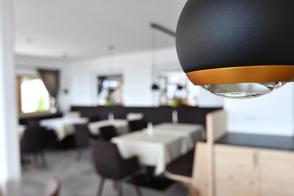 Kristall Hotel 3*